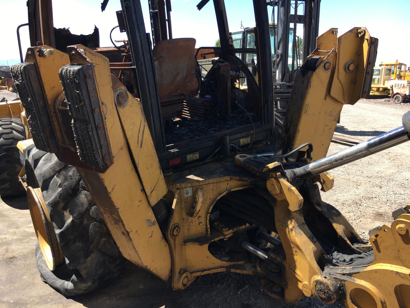 ./imagenes/INVOICE/2019/16993/RETROEXCAVADORA 450F (22).JPG